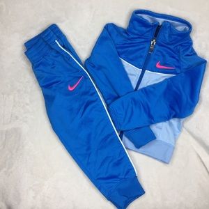 Girls Nike Tracksuit